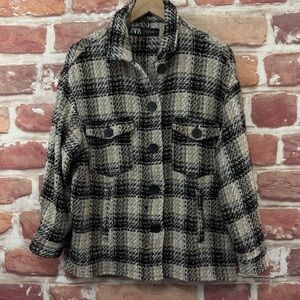 Zara Women's Black and Cream Plaid Teddy Jacket